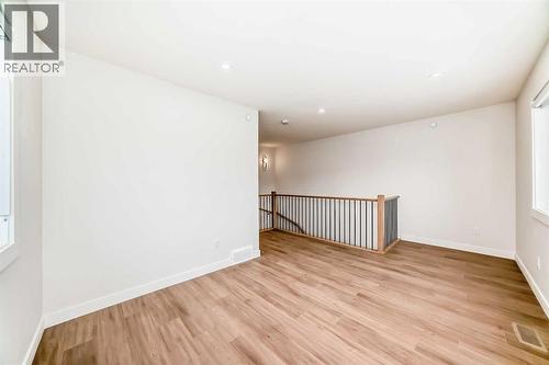1729 31 Street Sw, Calgary, AB - Indoor Photo Showing Other Room