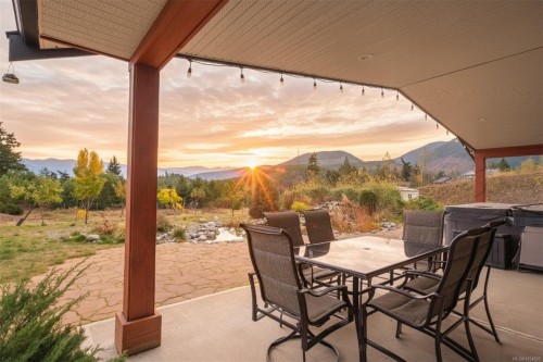 1700 Warn Way, Qualicum Beach, BC 