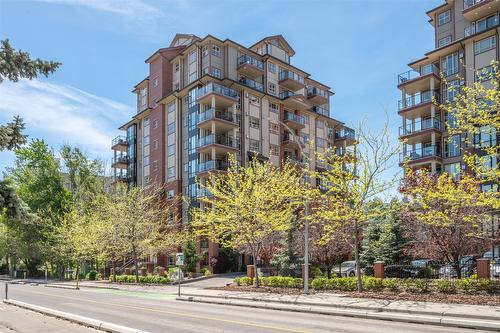 702-2125 ATKINSON Street  Penticton, BC V2A 9E6