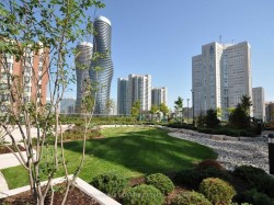 1708-208 Enfield Place  Mississauga, ON L5B 0G8