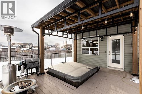 4828 55 Boulevard Close, Innisfail, AB - Outdoor With Exterior