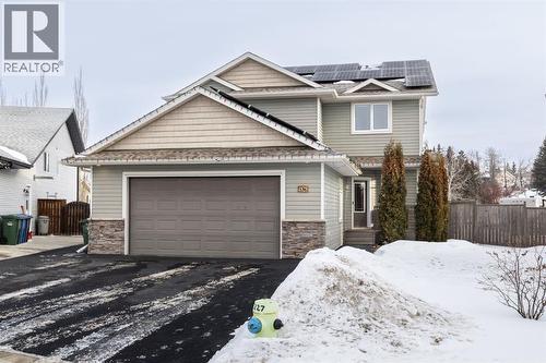 4828 55 Boulevard Close, Innisfail, AB - Outdoor With Facade