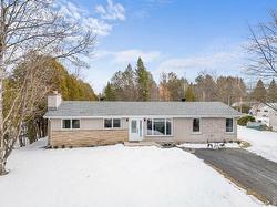 1358 Rue des Pins  Magog, QC J1X 6B6