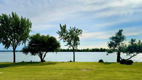 Vue sur l'eau - 5-9300 Rue Rubaniers, Brossard, QC - Outdoor With Body Of Water With View