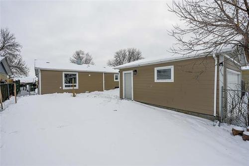 144 Bentley St, Winnipeg, MB 