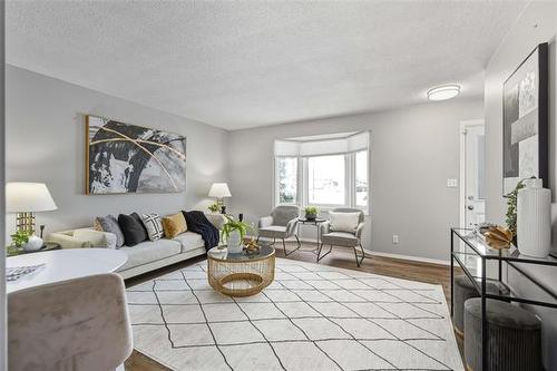 144 Bentley St, Winnipeg, MB 