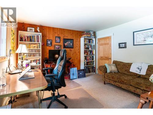 6257 Highway 3, Hedley, BC - Indoor Photo Showing Other Room