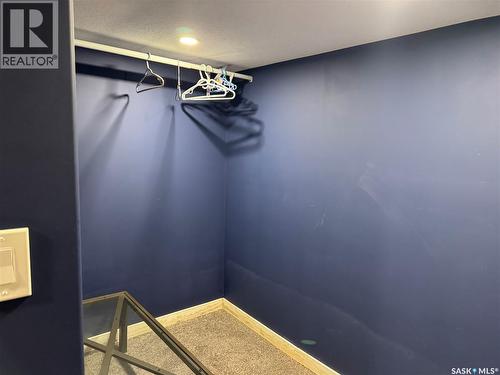 2600 Wallace Street, Regina, SK - Indoor