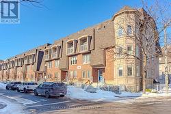 101 - 10 TURNTABLE CRESCENT  Toronto, ON M6H 4K9