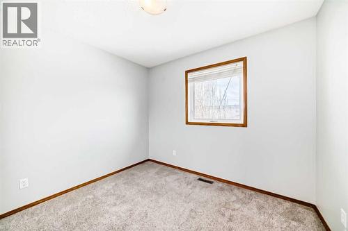 Bedroom 3 - 21 Hillview Road, Strathmore, AB - Indoor Photo Showing Other Room