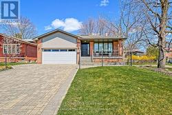 MIDDLE - 3069 GIVEN ROAD  Mississauga, ON L5A 2N2