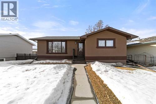 5304 56 Street  Camrose, AB T4V 2E4