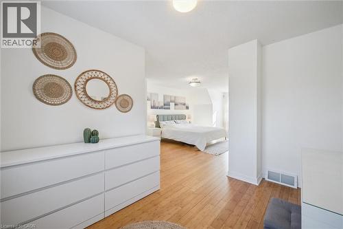 33 Manitoulin Crescent, Kitchener, ON - Indoor