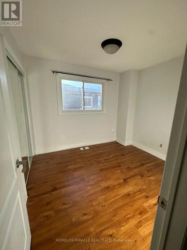 2500 Cobbinshaw Circle, Mississauga, ON - Indoor Photo Showing Other Room