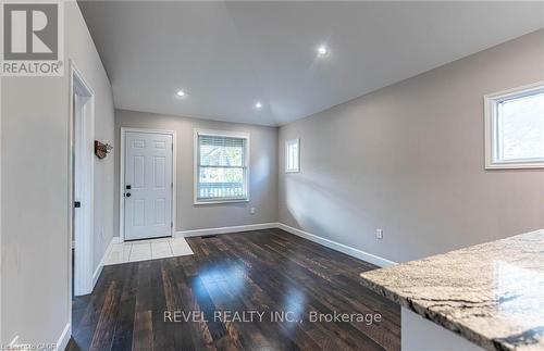 222 Kensington Avenue N, Hamilton, ON - Indoor Photo Showing Other Room