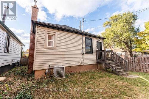 222 Kensington Avenue N, Hamilton, ON - Outdoor With Exterior
