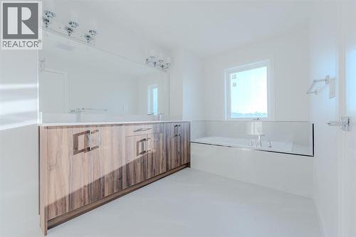 1975 Mccaskill Drive, Crossfield, AB - Indoor Photo Showing Bathroom