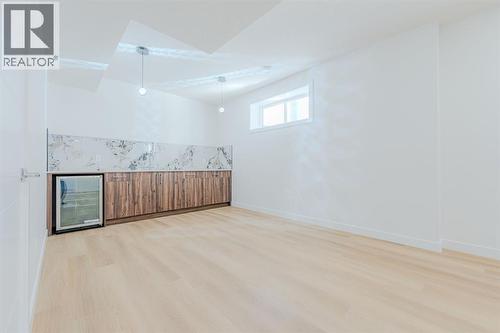 1975 Mccaskill Drive, Crossfield, AB - Indoor