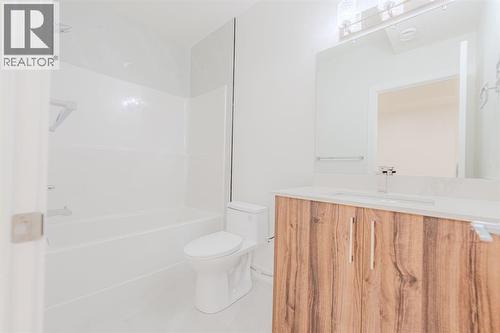 1975 Mccaskill Drive, Crossfield, AB - Indoor Photo Showing Bathroom
