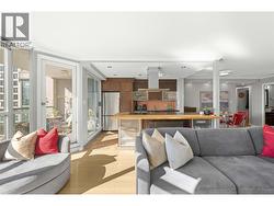 1201 888 HAMILTON AVENUE  Vancouver, BC V6B 5W4