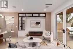 2 2976 W 13TH AVENUE  Vancouver, BC V6K 2T9