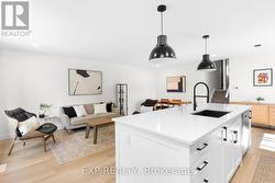 779 MONSARRAT AVENUE  London East, ON N5Y 4Y3