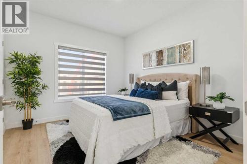 205, 95 Saddlecrest Circle Ne, Calgary, AB - Indoor Photo Showing Bedroom