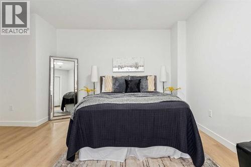 205, 95 Saddlecrest Circle Ne, Calgary, AB - Indoor Photo Showing Bedroom