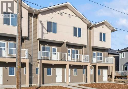 205, 95 Saddlecrest Circle Ne, Calgary, AB - Outdoor With Facade