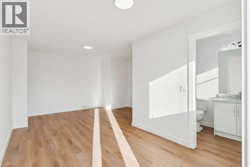 204, 95 Saddlecrest Circle Ne, Calgary, AB - Indoor Photo Showing Other Room