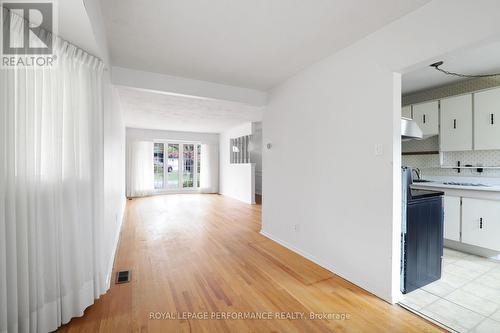2337 Samuel Drive, Ottawa, ON - Indoor Photo Showing Kitchen
