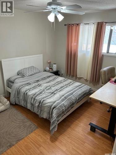 A And B 402 Ash Street E, Saskatoon, SK - Indoor Photo Showing Bedroom