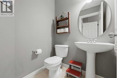 291 Springmere Link Sw, Chestermere, AB - Indoor Photo Showing Bathroom