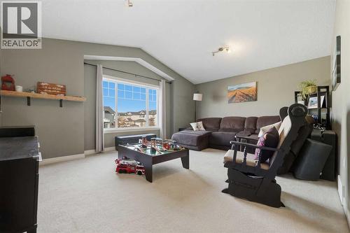 291 Springmere Link Sw, Chestermere, AB - Indoor Photo Showing Living Room