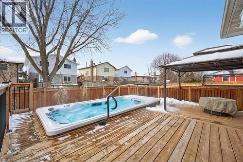 71 Royaledge Way, Hamilton, ON - Outdoor With Deck Patio Veranda