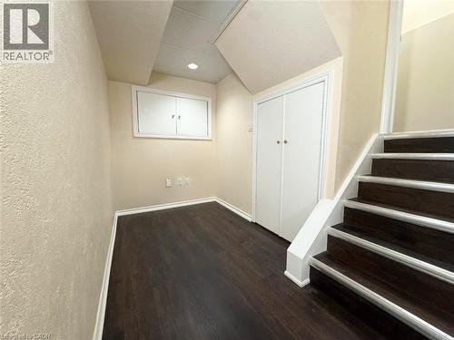 2218 Shadetree Avenue, Burlington, ON - Indoor Photo Showing Other Room