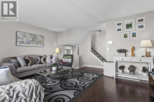 78 Templeson Crescent Ne, Calgary, AB - Indoor Photo Showing Living Room