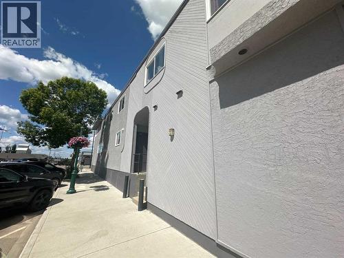 5011 50 Street, Barrhead, AB 