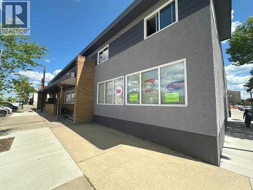 5011 50 Street, Barrhead, AB 