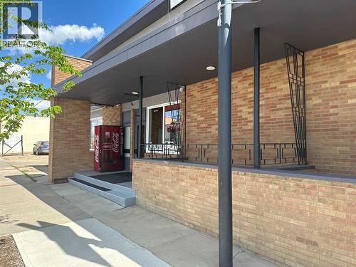 5011 50 Street, Barrhead, AB 