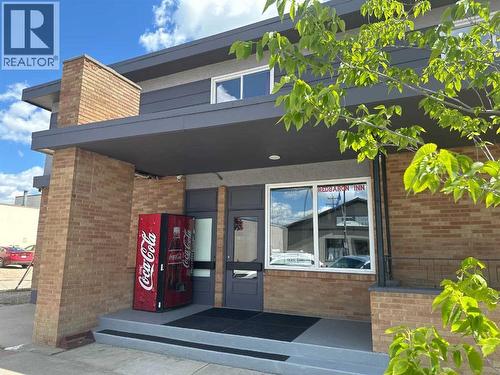 5011 50 Street, Barrhead, AB 