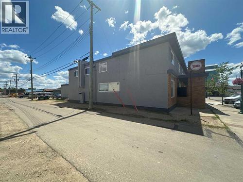 5011 50 Street, Barrhead, AB 