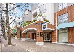 213 220 NEWPORT DRIVE  Port Moody, BC V3H 5B8