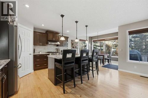 307 Valley Crest Court Nw, Calgary, AB - Indoor