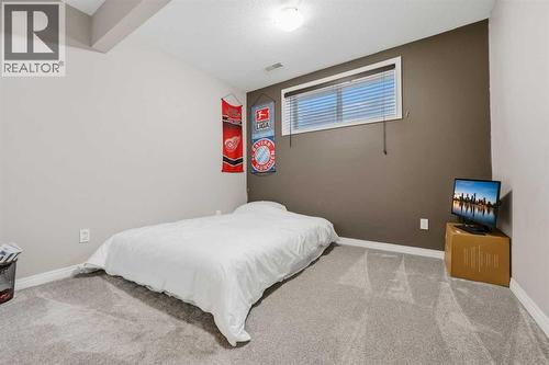 307 Valley Crest Court Nw, Calgary, AB - Indoor Photo Showing Bedroom