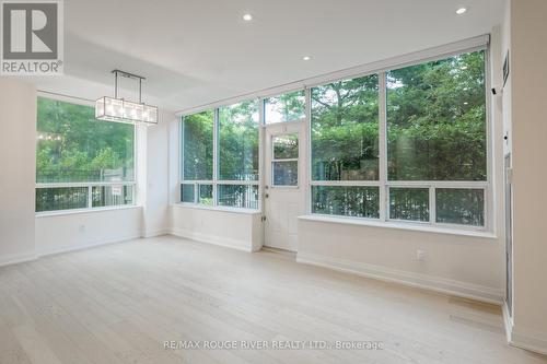 109 - 238 Doris Avenue, Toronto, ON - Indoor Photo Showing Other Room