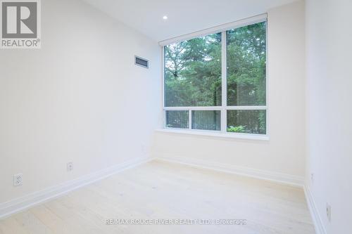 109 - 238 Doris Avenue, Toronto, ON - Indoor Photo Showing Other Room