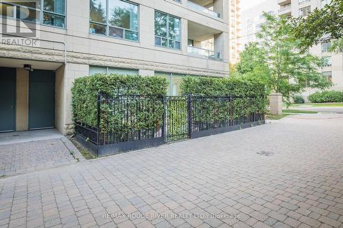 109 - 238 Doris Avenue, Toronto, ON - Outdoor With Exterior