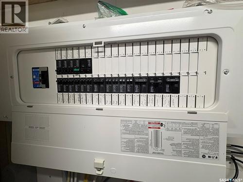 9 Gregory Avenue E, White City, SK 