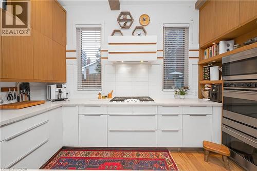7 Foster Street, Hamilton, ON - Indoor Photo Showing Kitchen